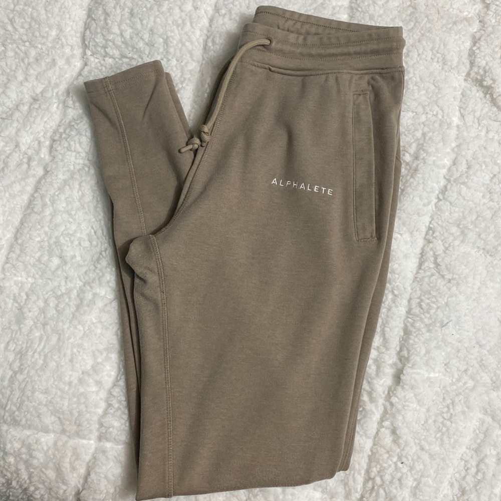 Alphalete Joggers